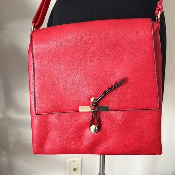 Red square Crossbody bag - Picture 3 of 11